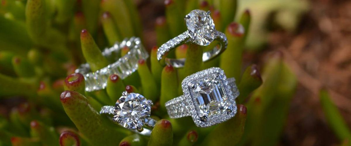 Natural vs Laboratory Grown Diamonds - A Comparison