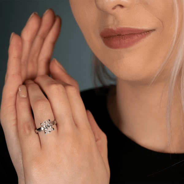 Why you should propose with laboratory-grown diamond engagement rings