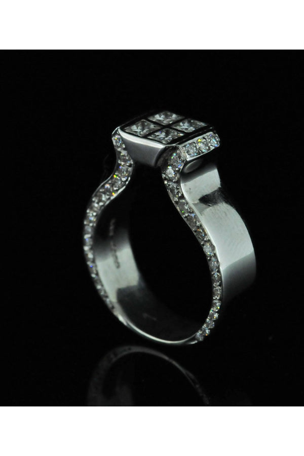 18ct White Gold Princess Cut Diamond Ring