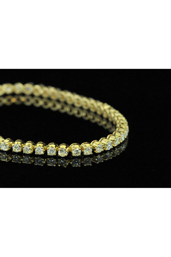 18ct Yellow Gold Diamond Tennis Bracelet - 5.48ct