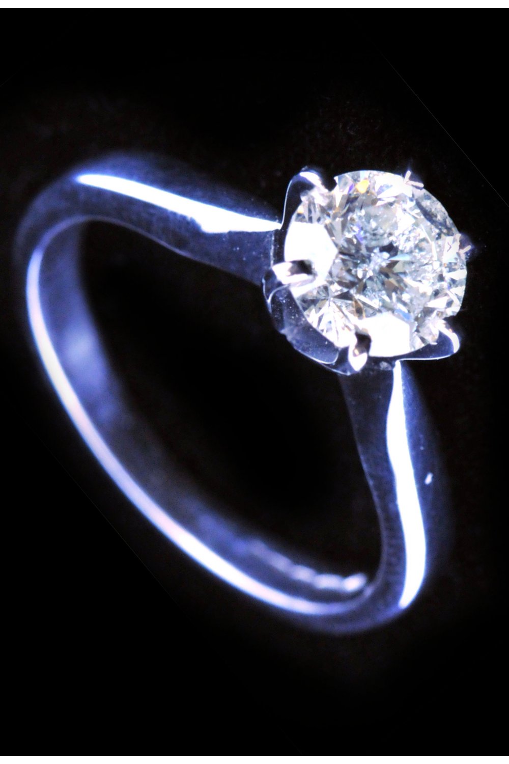 18ct White Gold Diamond Solitaire Ring 0.95ct