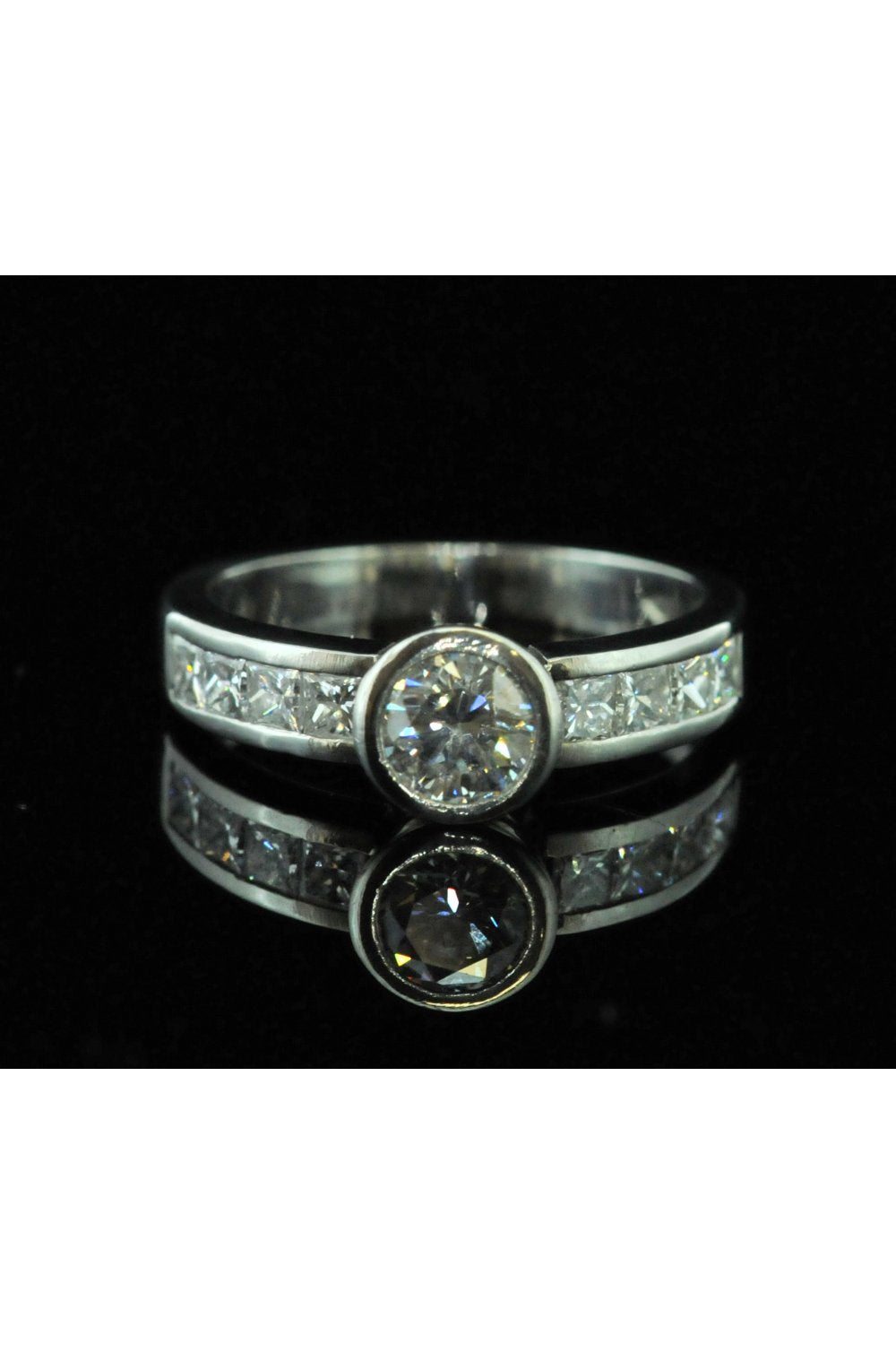 Platinum Diamond Ring 0.93ct
