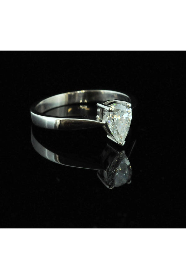 18ct White Gold Pear Cut Diamond Ring - 1.00ct