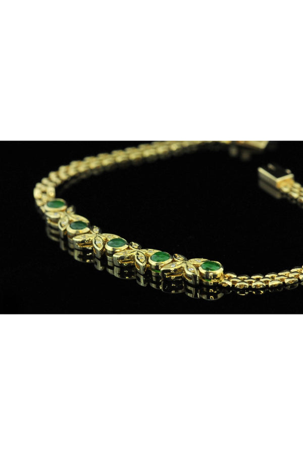18ct Diamond and Jade Bracelet