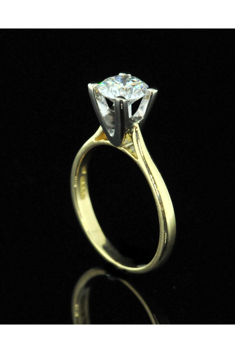 18ct Four Claw Diamond Engagement Ring