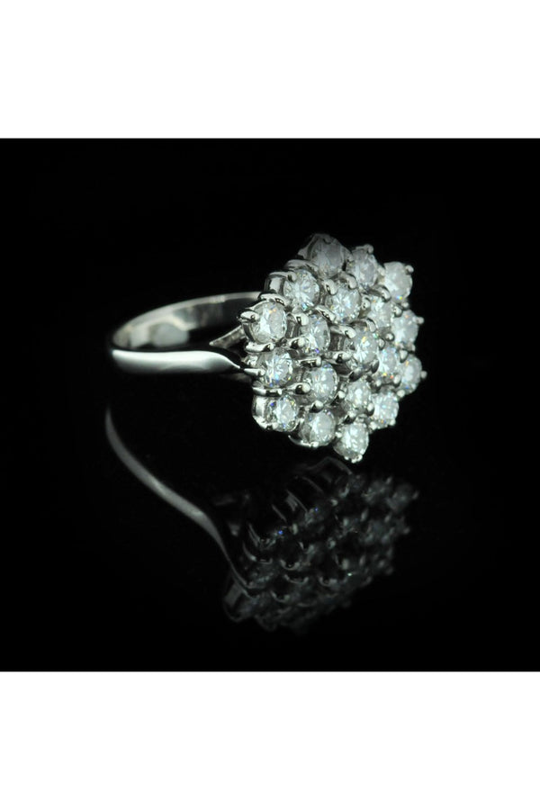 18ct White Gold Diamond Cluster Ring 2.66ct