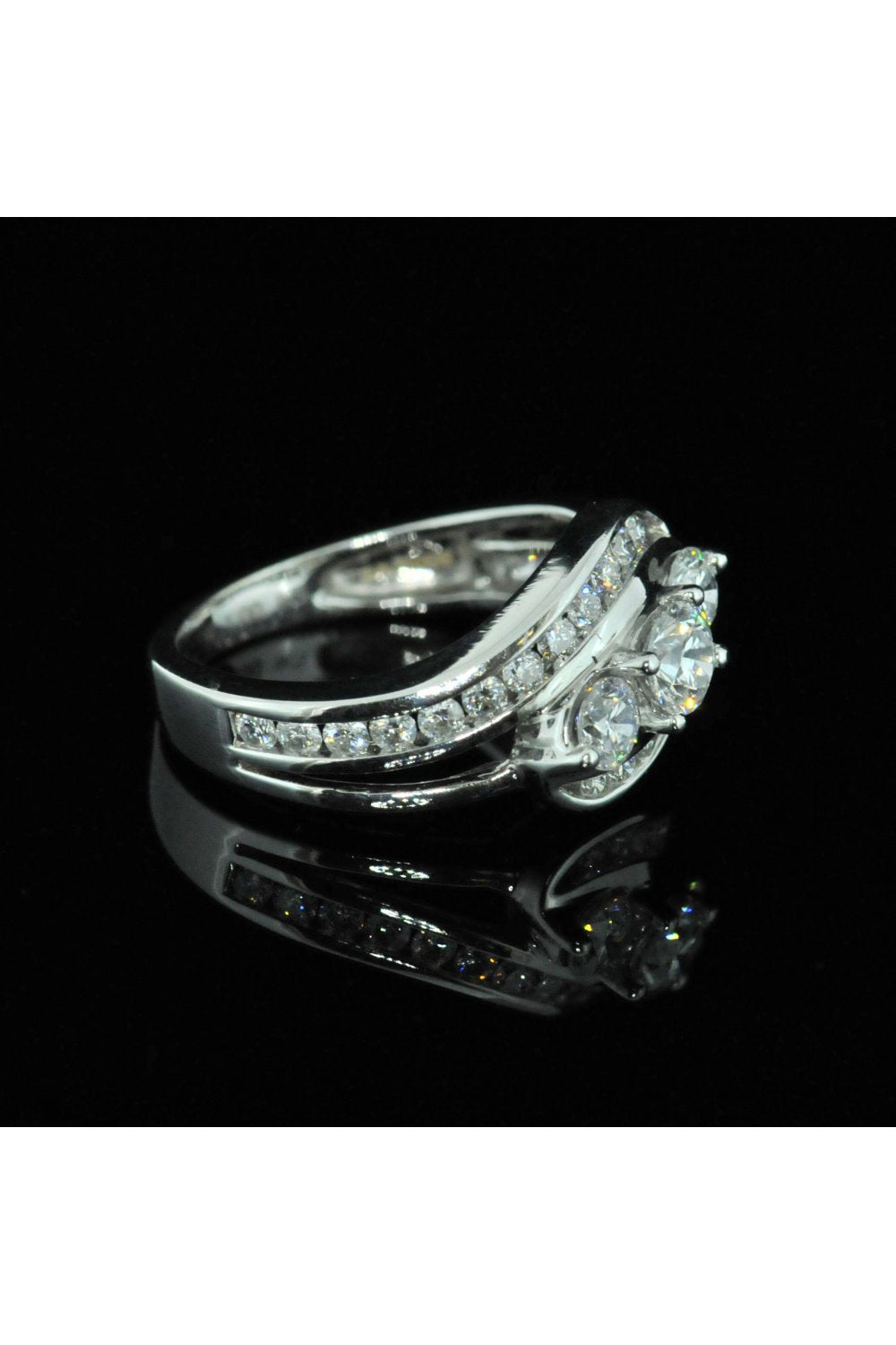 18ct White Gold Three Stone Diamond Ring on a Twist 1ct