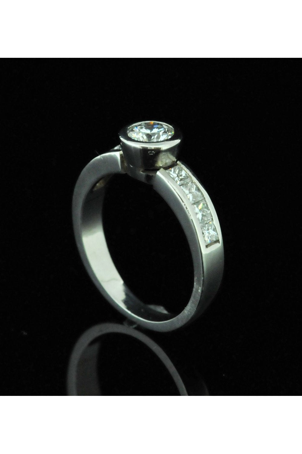 Platinum Diamond Ring 0.93ct