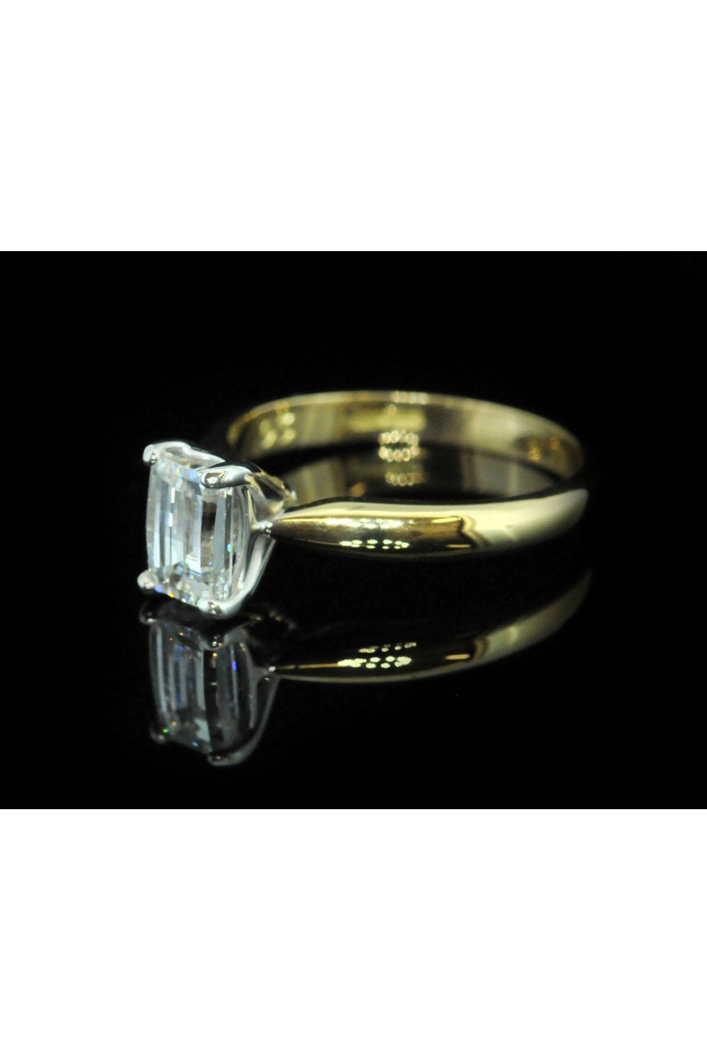 18ct Millenium Cut Diamond Ring 0.93ct