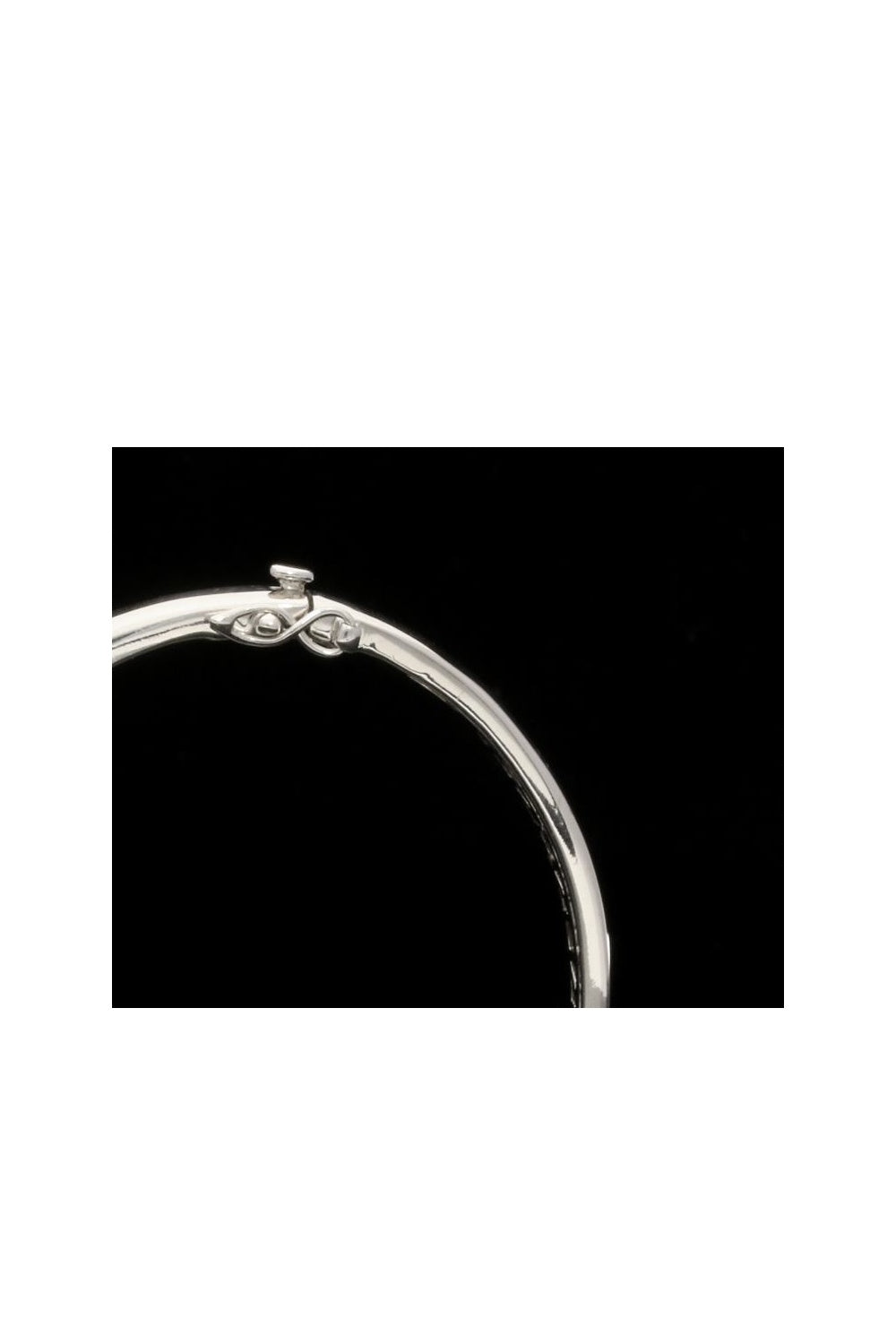18ct White Gold Diamond Bangle 2.50ct