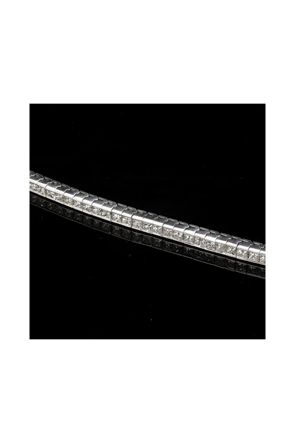 18ct Princess Cut Diamond Bracelet - Total Diamond Weight 9.80ct