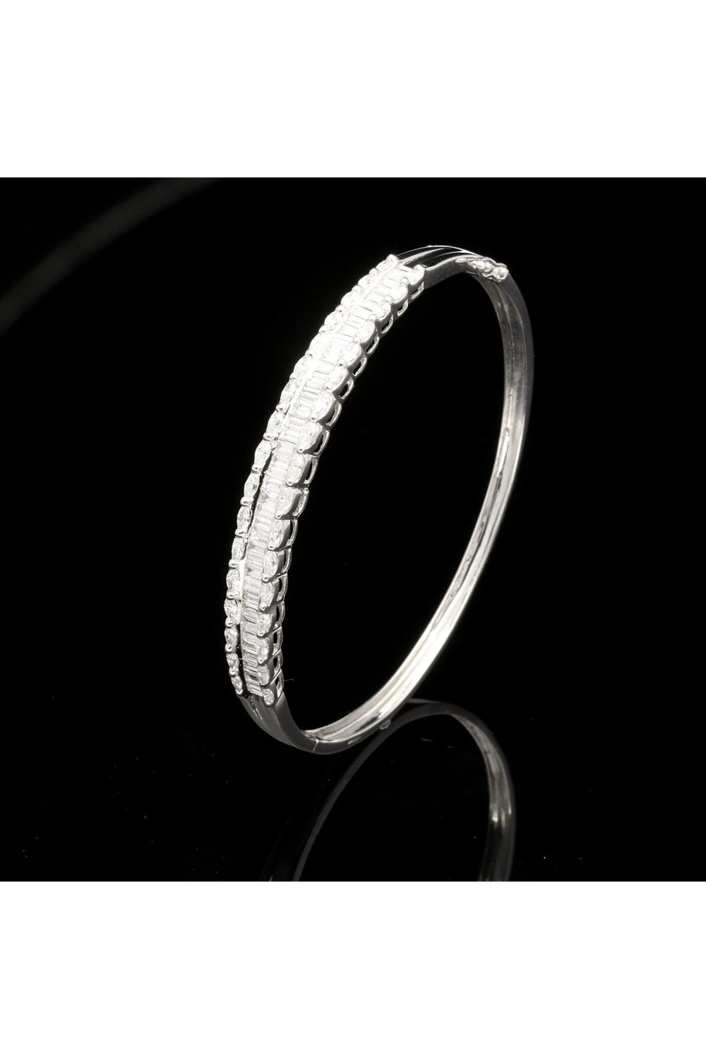 18ct White Gold Diamond Bangle 2.94ct