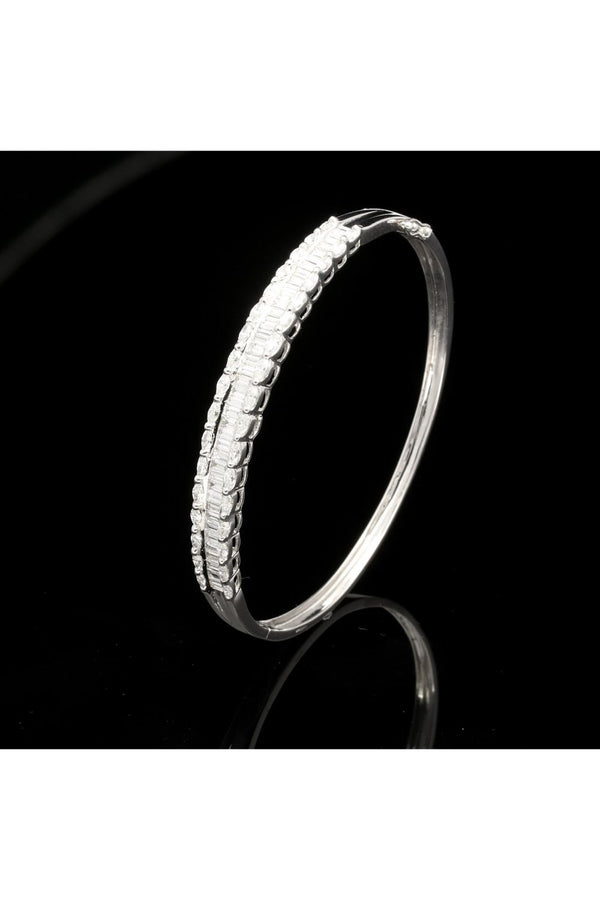 18ct White Gold Diamond Bangle 2.94ct
