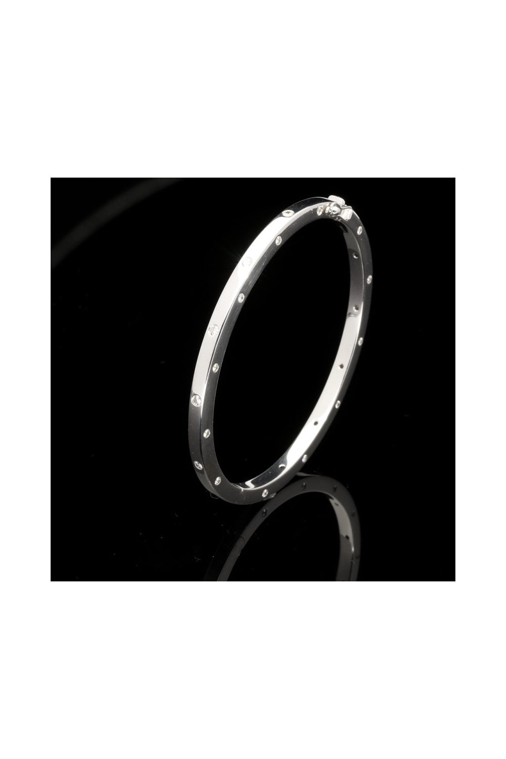 18ct White Gold Diamond Set Bangle.