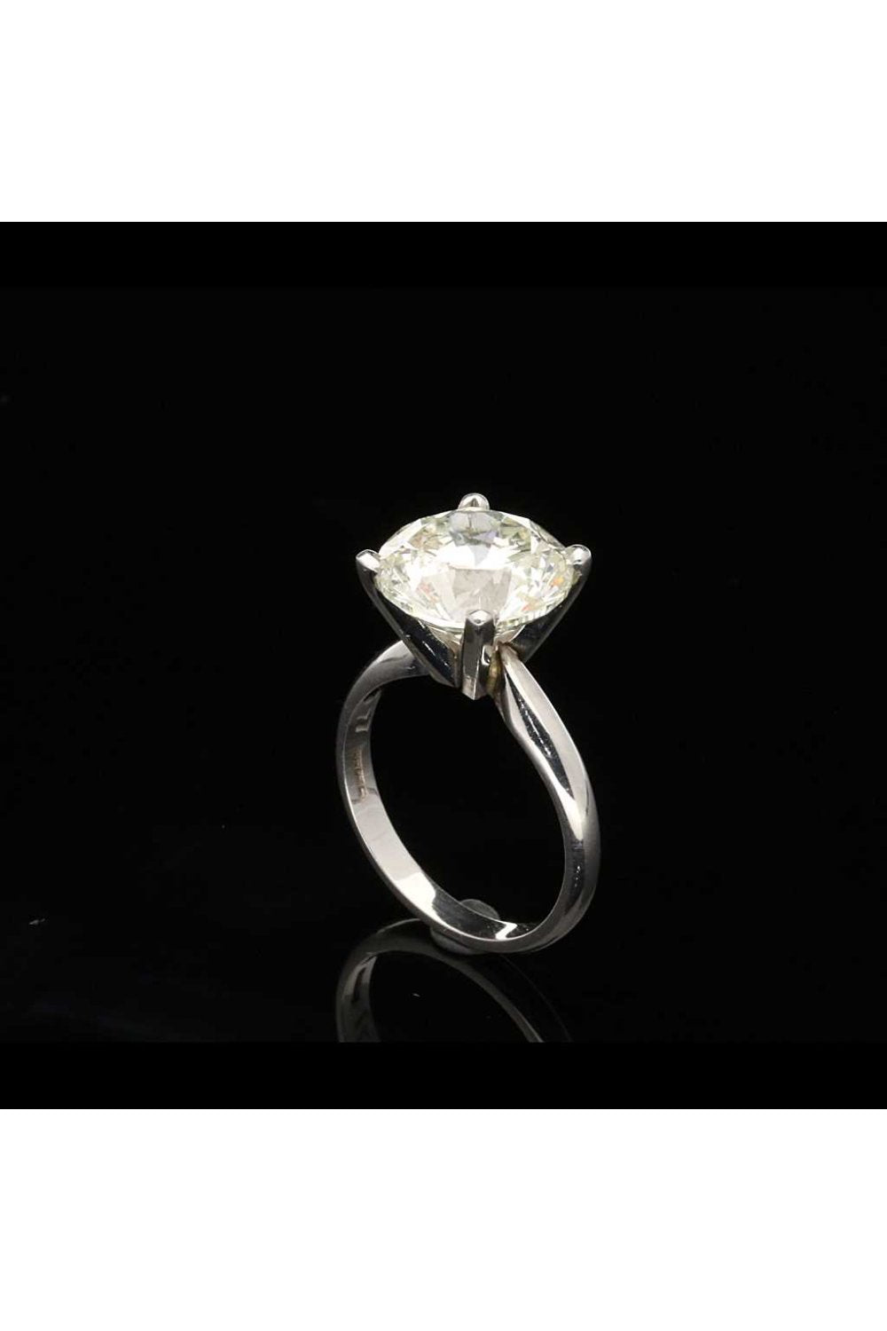 5.76ct Round Brilliant Cut Diamond Engagement Ring
