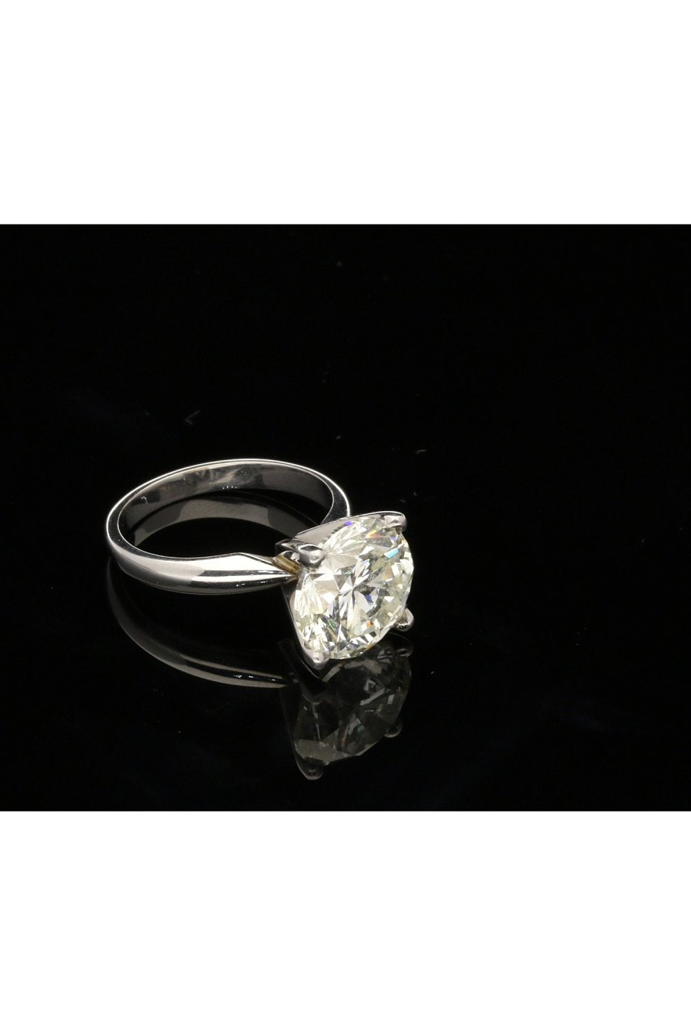 5.76ct Round Brilliant Cut Diamond Engagement Ring