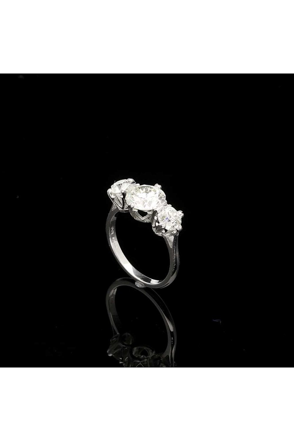 Stunning Platinum Pre Owned Three Stone Diamond Ring 3.29ct