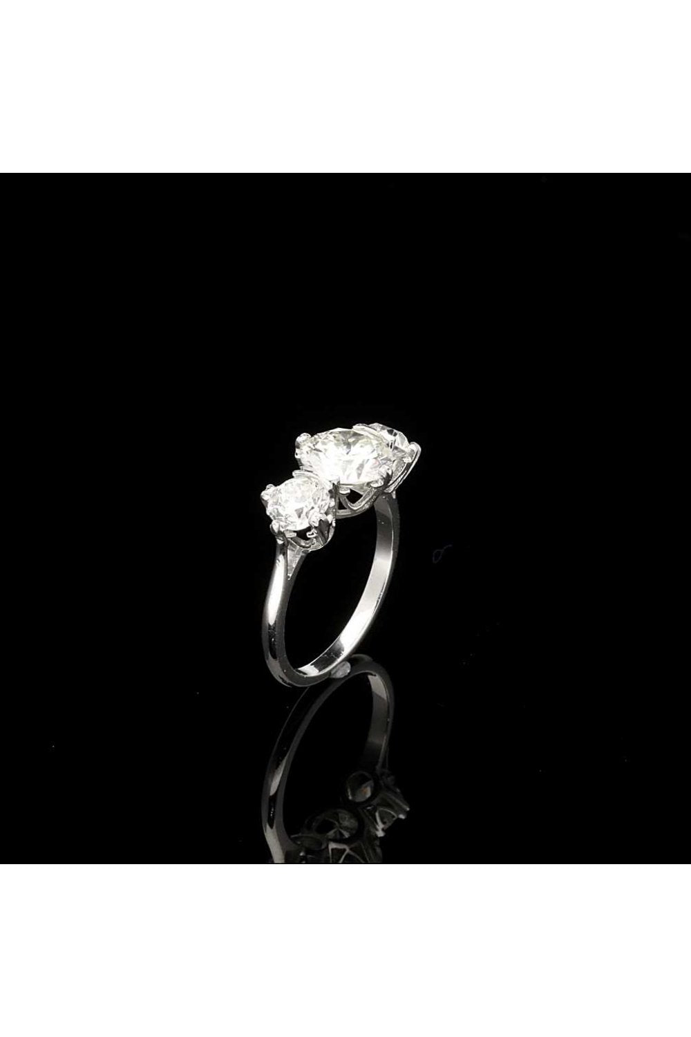 Stunning Platinum Pre Owned Three Stone Diamond Ring 3.29ct