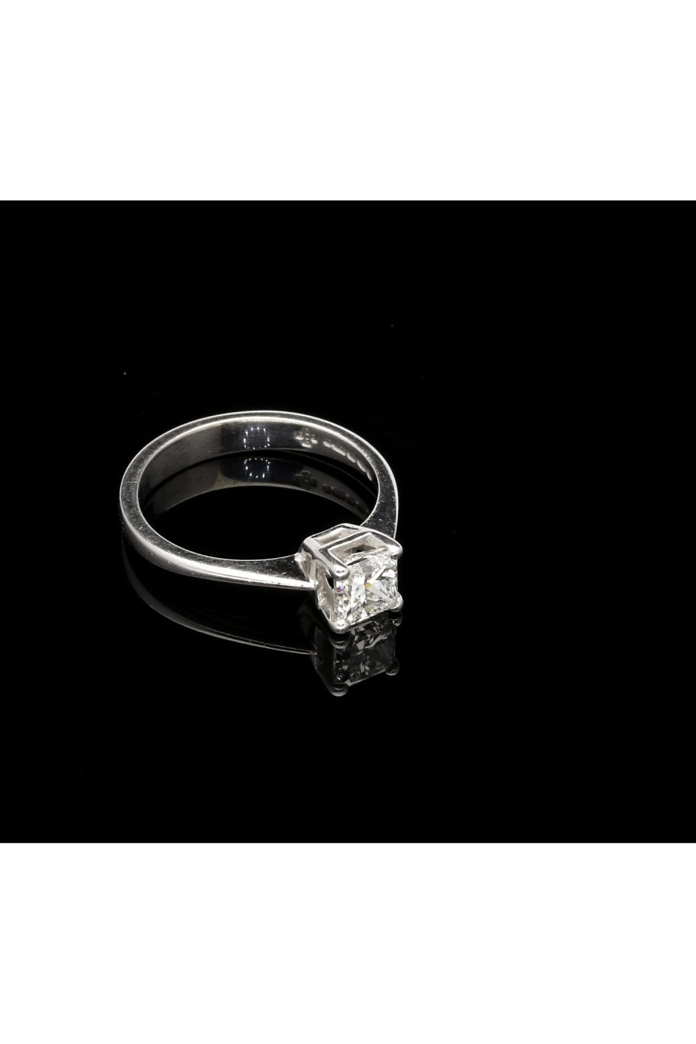 1.00ct Princess Cut Diamond Engagement Ring
