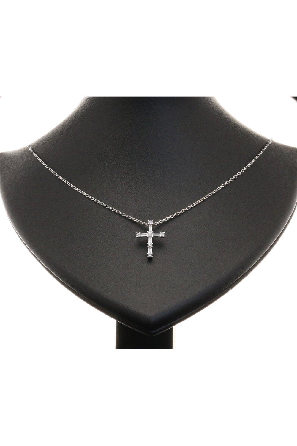 0.45ct Diamond Cross on a 18ct White Gold Chain