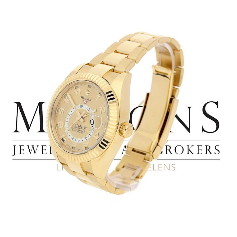 Rolex Sky-Dweller 18ct Yellow Gold - 2014 - 326938
