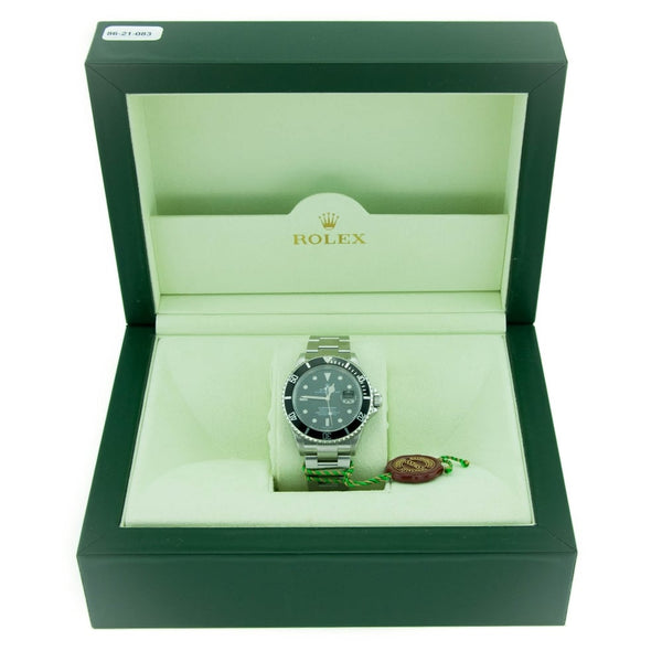Submariner 16610 - Pre Owned Gents Watch - Black Dial - 2004