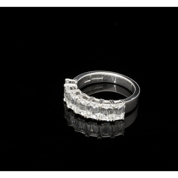 18ct White Gold 7 Stone Ashoka Cut Diamond Ring - 2.80