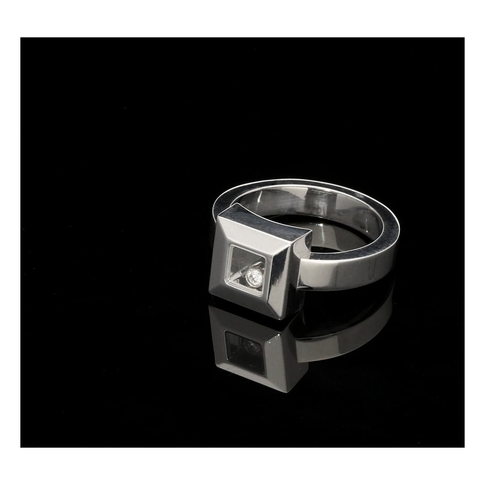 Happy Diamond Square Ring by Chopard