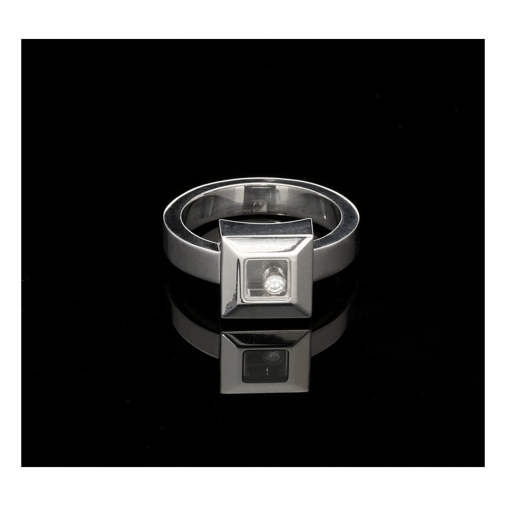 Happy Diamond Square Ring by Chopard