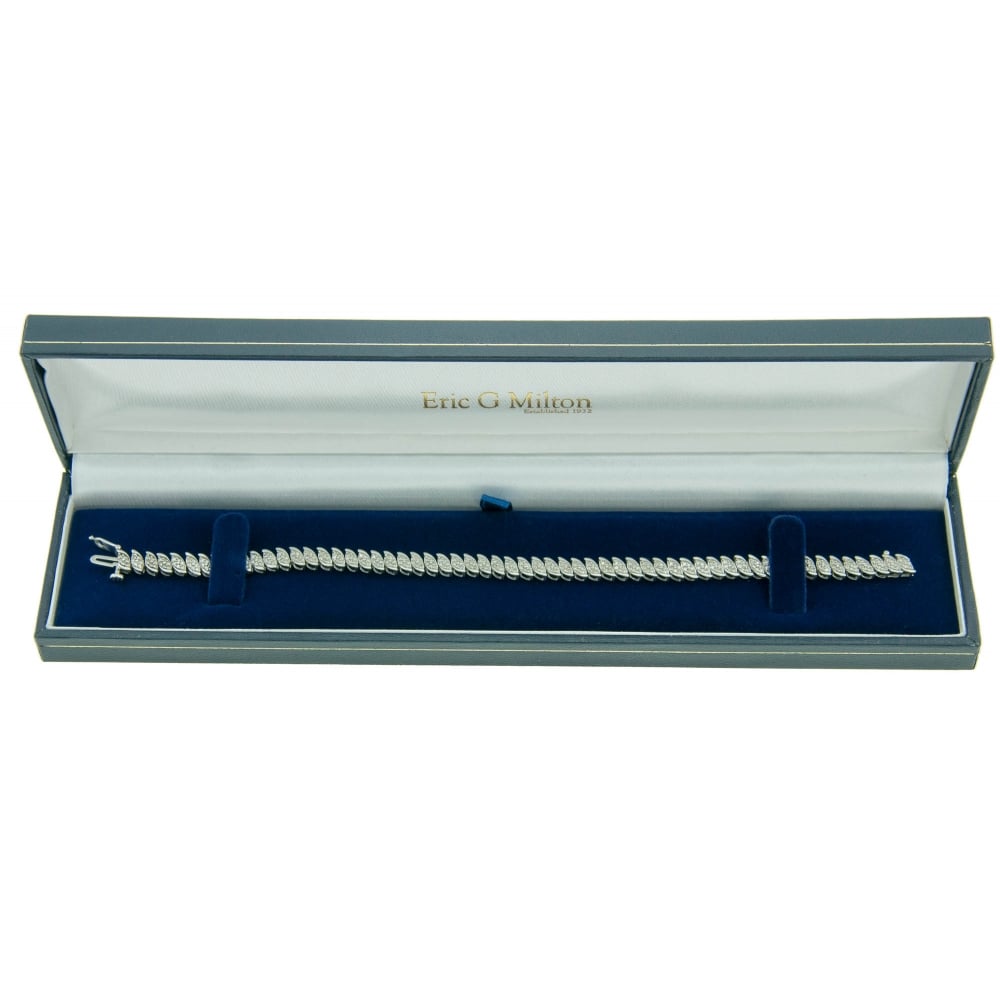 9ct White Gold Fancy Diamond Bracelet - 1.50ct