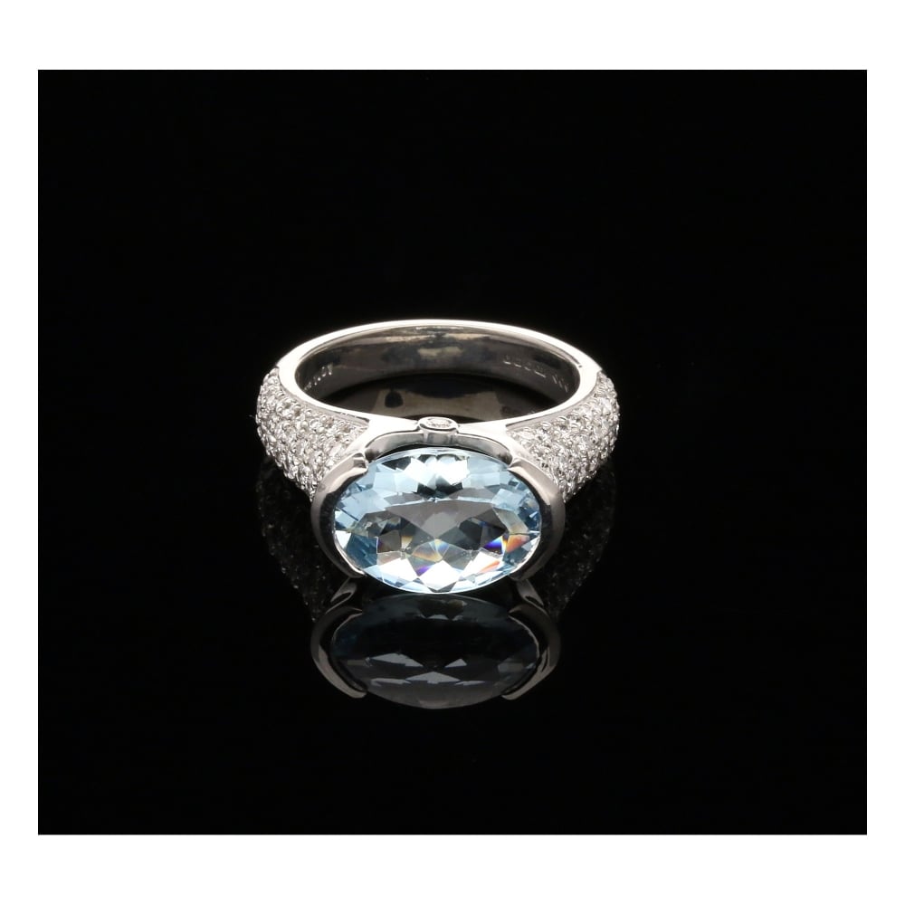18ct White Gold Diamond & Aquamarine Ring - Size L - 9.7g