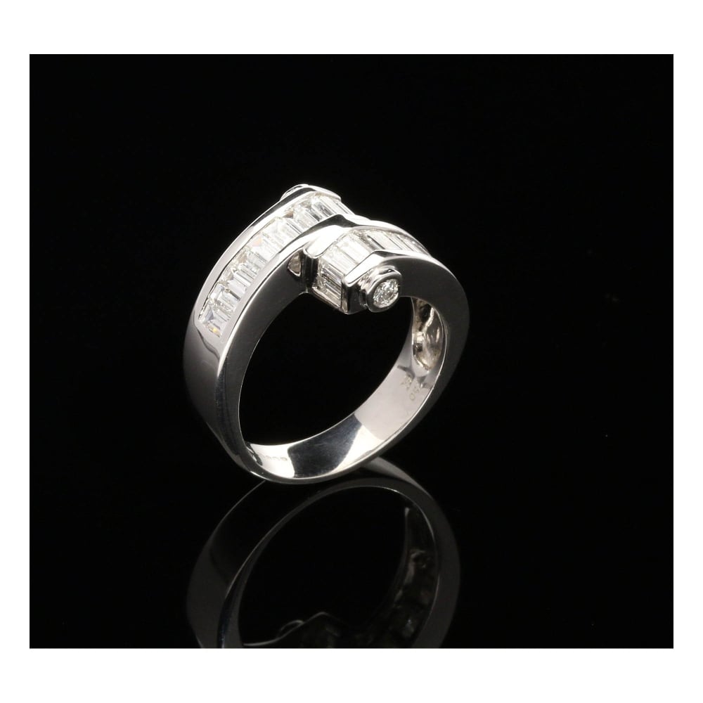18ct White Gold 1.37ct Fancy Diamond Ring