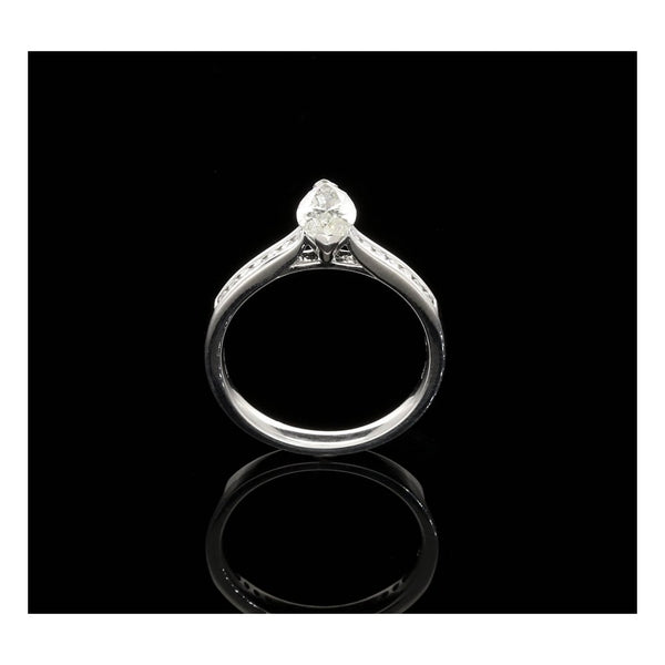 18ct White Gold 0.91ct Diamond Engagement Ring