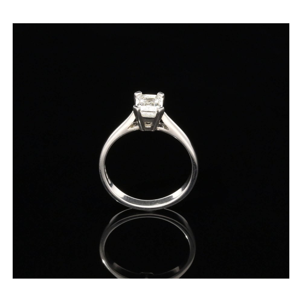 Platinum 0.86ct Emerald Cut Diamond Engagement Ring
