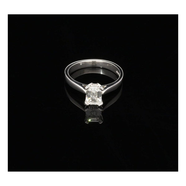 Platinum 0.86ct Emerald Cut Diamond Engagement Ring