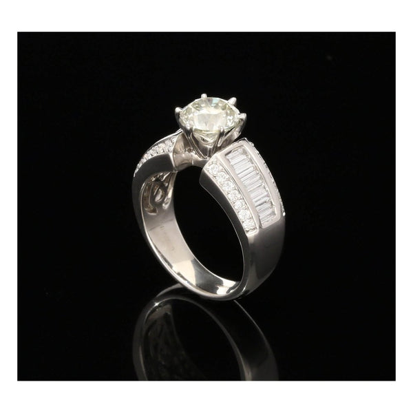 18ct White Gold 2.79ct Diamond Engagement Ring