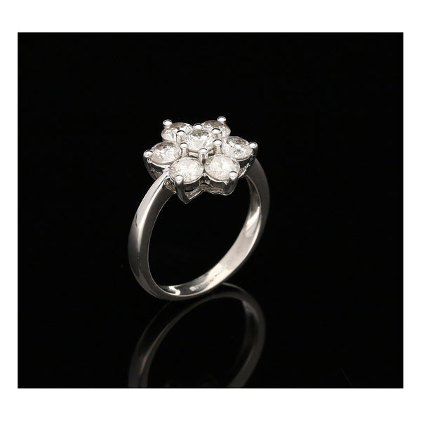 18ct White Gold 2.30ct Diamond Cluster Ring