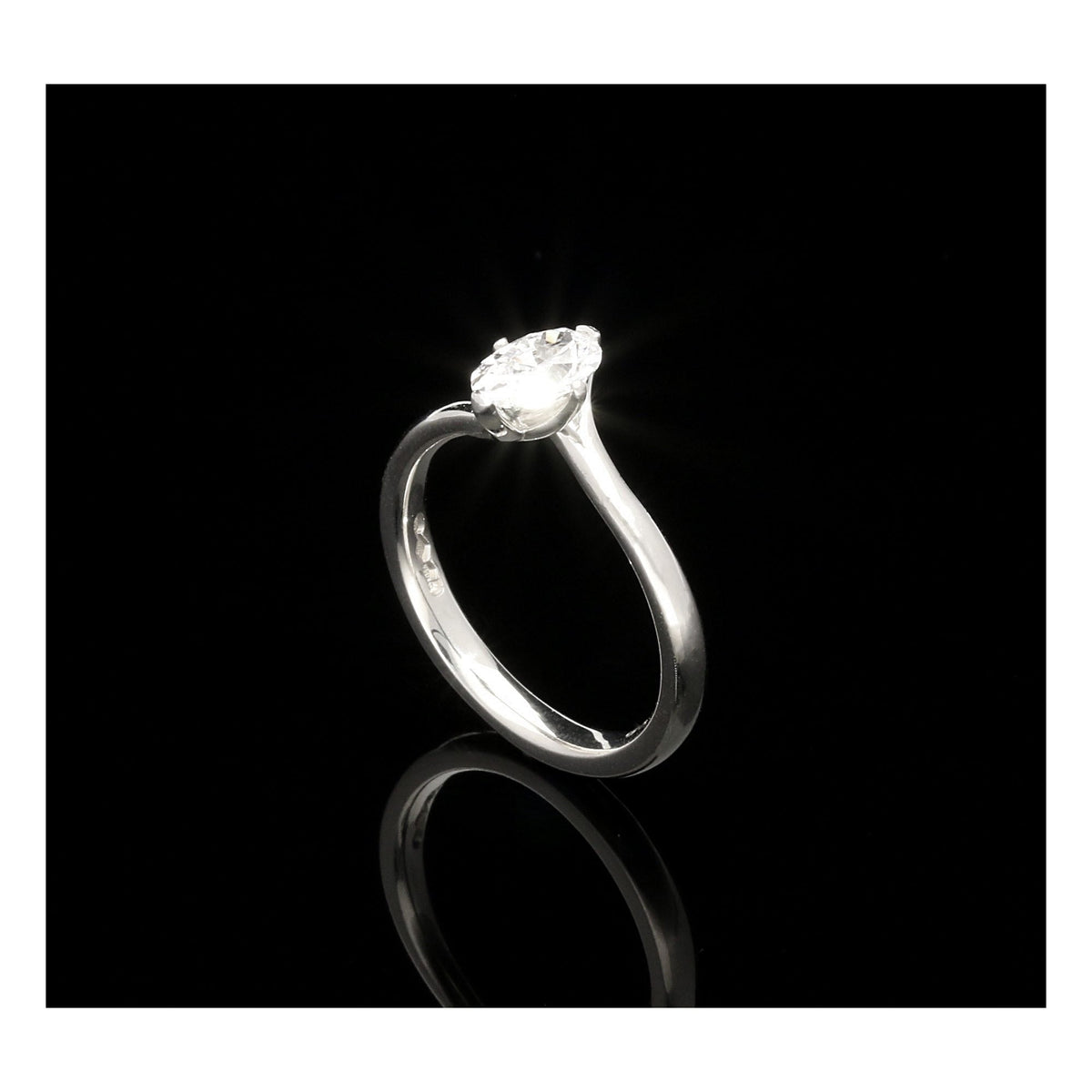 Platinum 0.72ct Diamond Engagement Ring