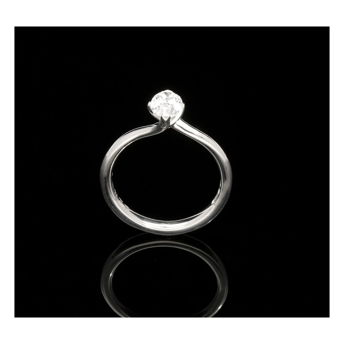 Platinum 0.72ct Diamond Engagement Ring