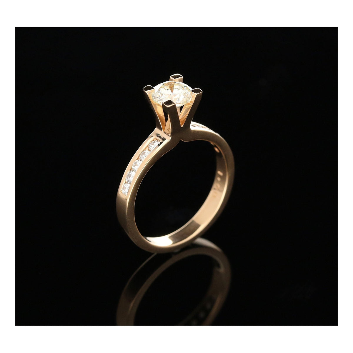 18ct Rose Gold 1.30ct Diamond Engagement Ring