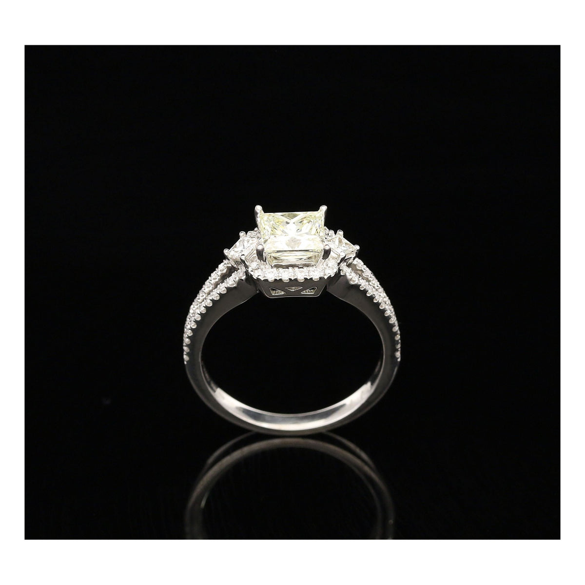 18ct White Gold Princess Cut Diamond Halo Ring - 1.50ct