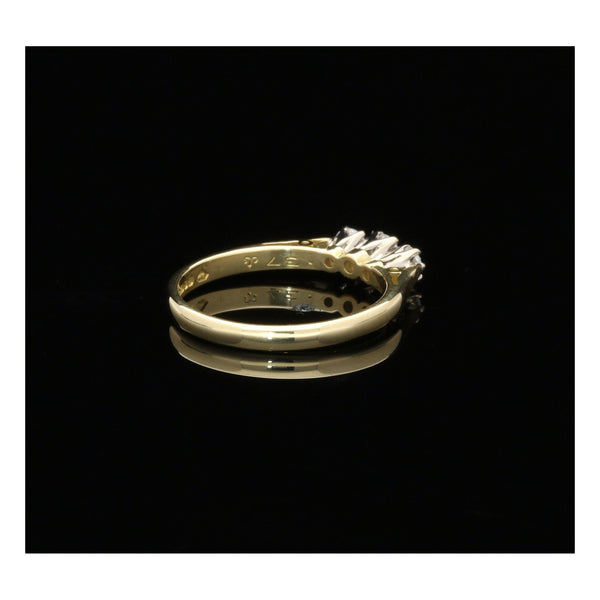 18ct Yellow Gold 3 Stone Diamond Ring - 0.37ct