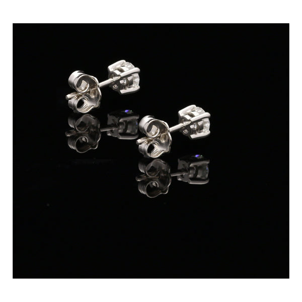 18ct White Gold Diamond Studs - 0.80ct - VS2 - G/H
