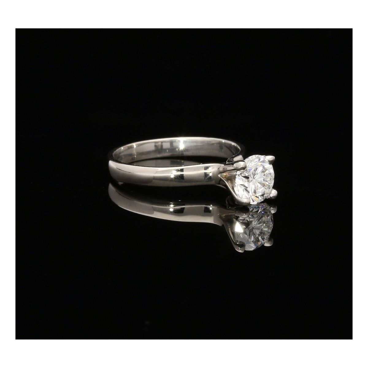 18ct White Gold Diamond Engagement Ring - 1.00ct