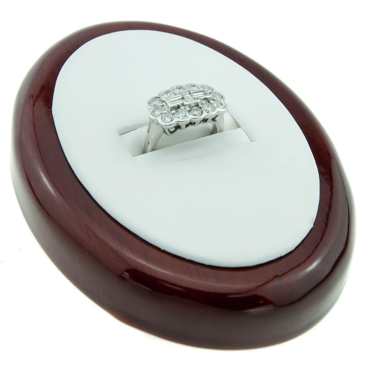 18ct White Gold Diamond Cluster Ring - 2.00ct