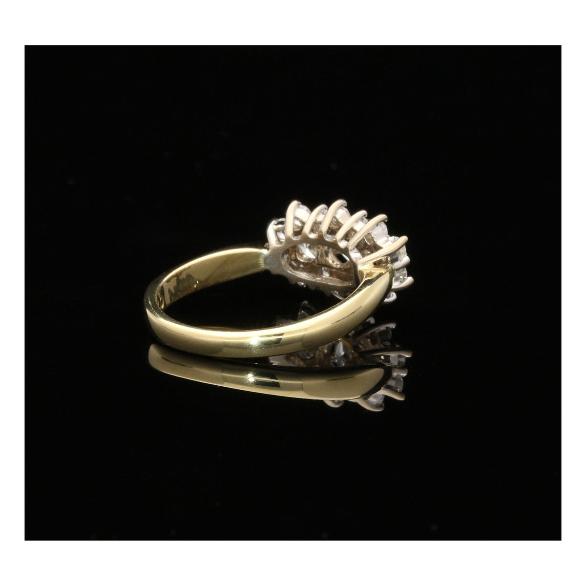 18ct Yellow Gold Diamond Cluster Ring - 1.00ct
