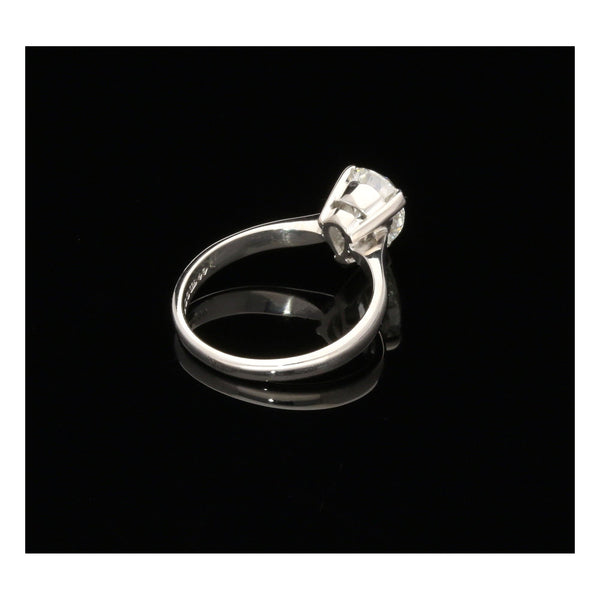 18ct White Gold Pear Shaped Diamond Engagement Ring - 1.50ct