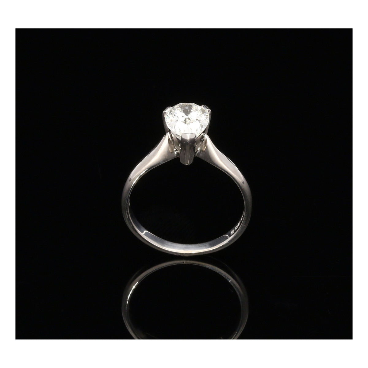 18ct White Gold Pear Shaped Diamond Engagement Ring - 1.50ct
