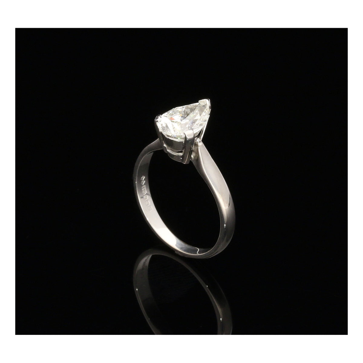 18ct White Gold Pear Shaped Diamond Engagement Ring - 1.50ct