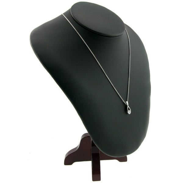 18ct White Gold Diamond Pendant & Chain - David M Robinson